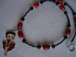 Pärlhalsband Betty Boop